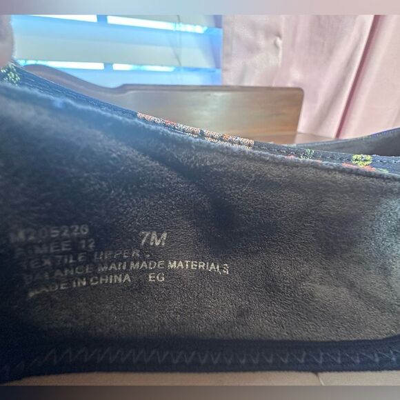 NEW Me Too 7 Women’s Nordstrom Aimee Floral Pointed Ballet Flat Navy Green - Picture 5 of 6